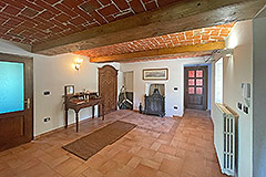 Luxury Country Home for sale in Piemonte Italy - Vaulted Ceiling